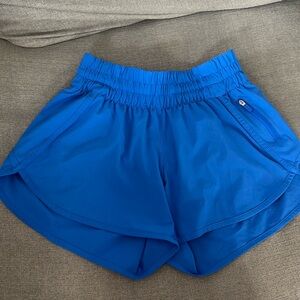 Lululemon 3 inch track that lined short